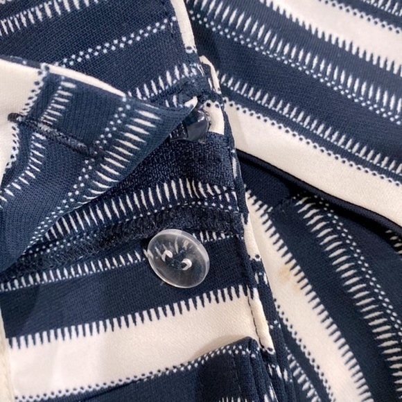 H&M navy blue striped paper bag shorts size 10 - Picture 6 of 12